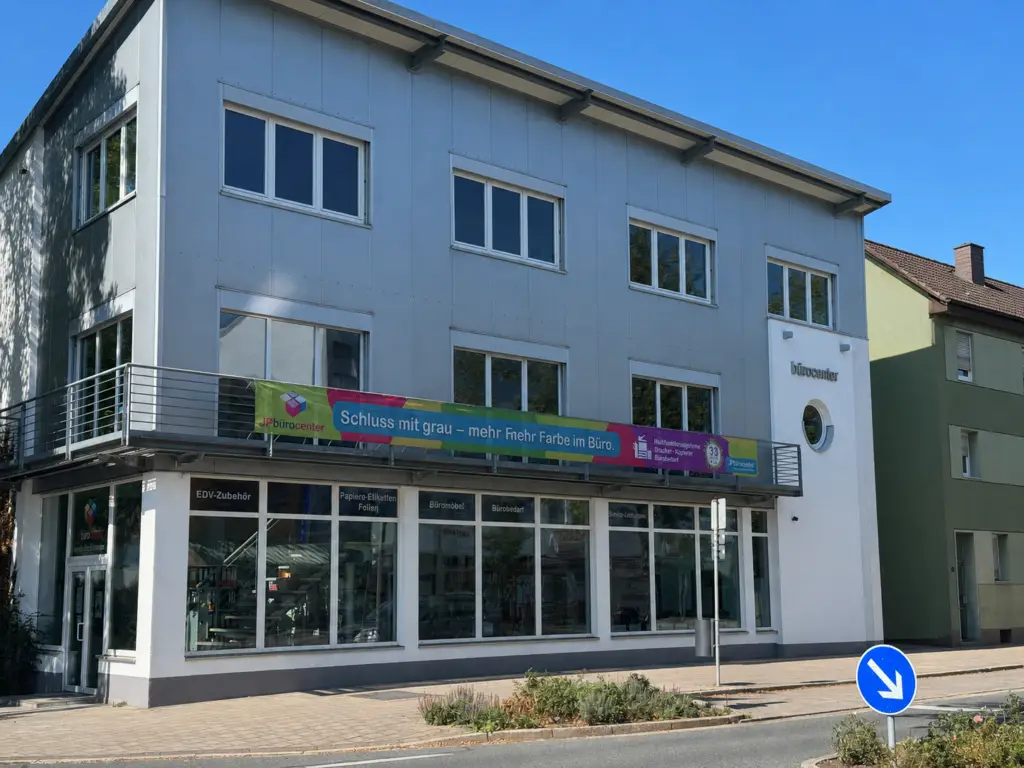Firmengebäude von JP bürocenter in der Rückersdorfer Straße in Röthenbach an der Pegnitz